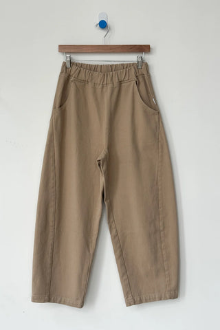 Arc Cotton Pant in Taupe