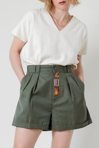 Olive Patch Front Pleated Shorts ~ 27W