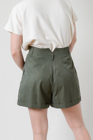 Olive Patch Front Pleated Shorts ~ 27W