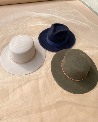 Cordobés Wool Boater Hat in Beige
