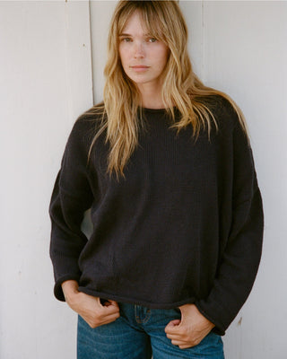 Juni Crewneck Sweater in Navy