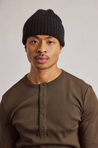 Merino Wool Beanie in Black