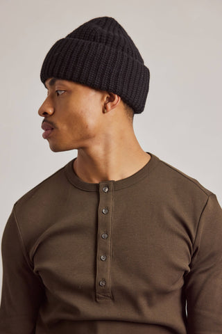 Merino Wool Beanie in Black