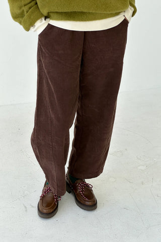 Corduroy Arc Cotton Pant in Chocolate
