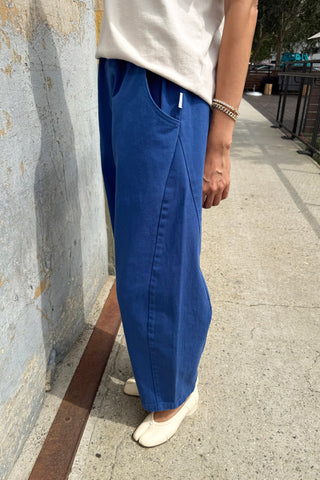 Arc Cotton Pant in Azul