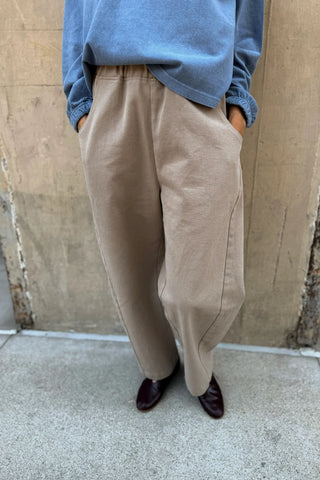 Arc Cotton Pant in Taupe