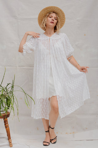 Sweet Ivory Lace Puff Sleeve Peignoir