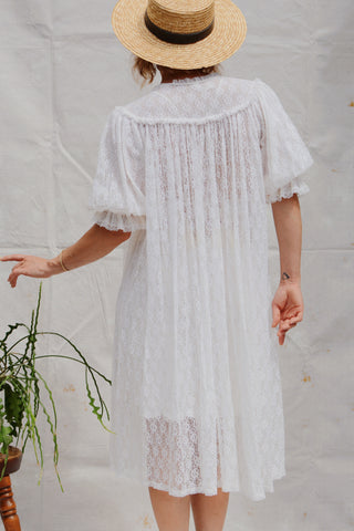 Sweet Ivory Lace Puff Sleeve Peignoir