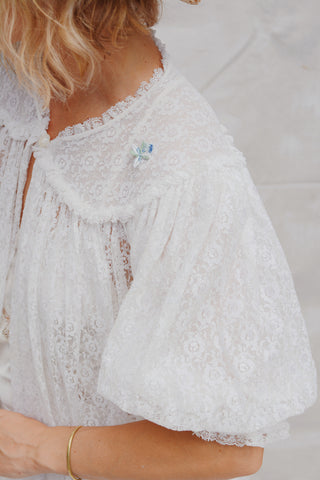 Sweet Ivory Lace Puff Sleeve Peignoir