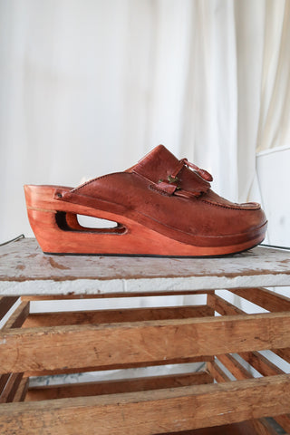 Wildwood Leather Wood Cut Out Clogs - sz 8.5