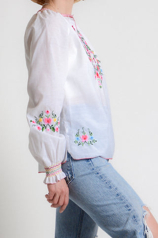 Sweet 70s Swiss Embroidered Folk Top