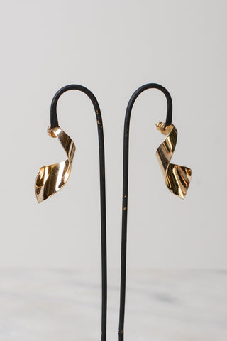 Ribbon Twist Gold Earrings