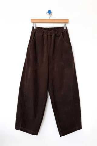 Corduroy Arc Cotton Pant in Chocolate