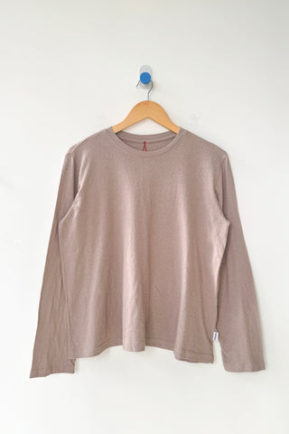 Foundation Long Sleeve Tee in Mushroom