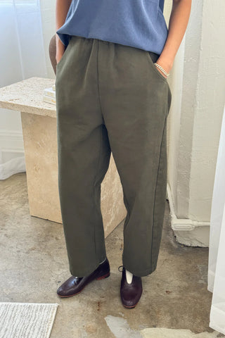 Arc Cotton Pant in Olive