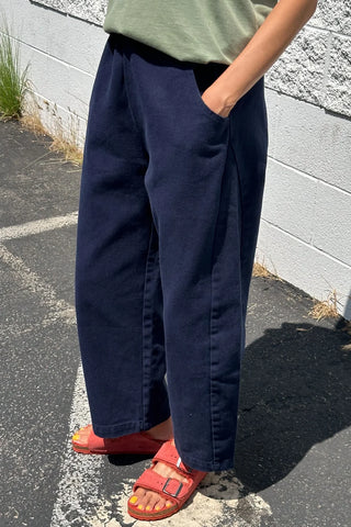 Arc Cotton Pant in Navy