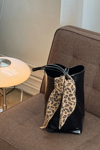 Cashmere Bandana in Leopard