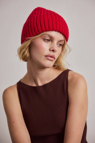 Merino Wool Beanie in Lava Red