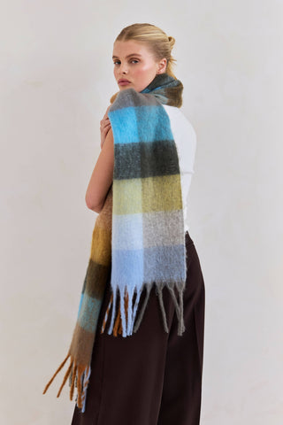 The Reykjavik Checkered Scarf in Blue/Orange