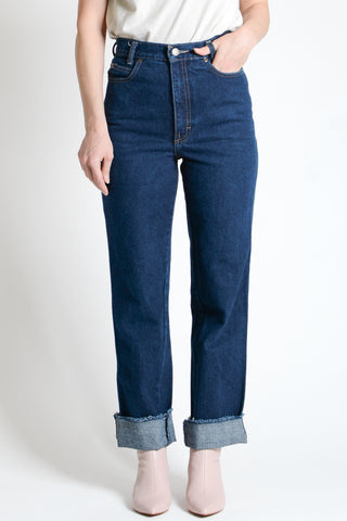 Indigo Hi Rise Straight Leg Calvins ~ 26W