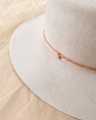 Cordobés Wool Boater Hat in Beige